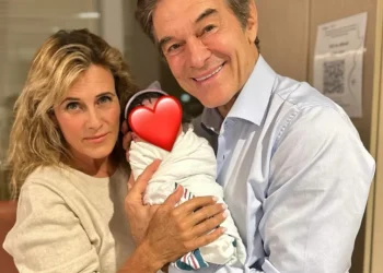 Zoe Yasemin Oz Age: What We Know About Dr. Mehmet Oz’s Daughter